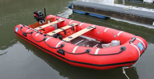[DSB420IRB] DSB Rescue boat type DSB 420 IRB for6 persons; length 4,20mtr; width 1,80mtr; hypalone/neoprene; max. power engine 29,5/40 (kW/PS) SOLAS/MED.